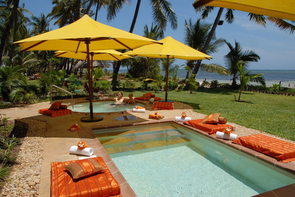 Sarova Whitesands Beach Resort & Spa Mombasa Exterior foto